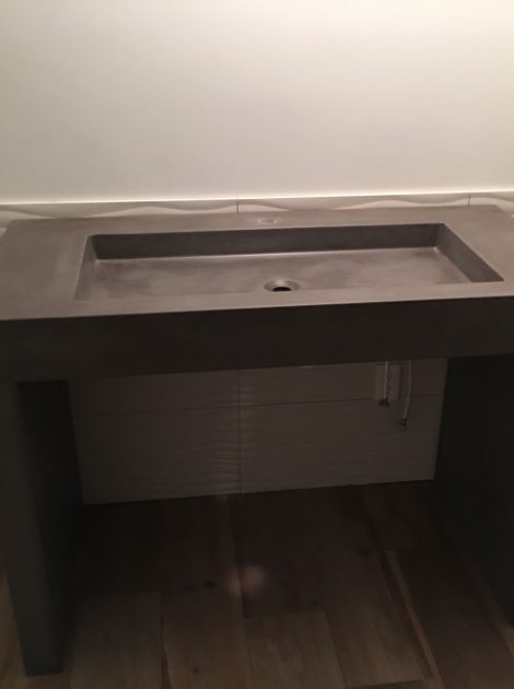 https://acsconcrete.com/wp-content/uploads/2024/06/Shallow-sink-with-legs--scaled.jpg