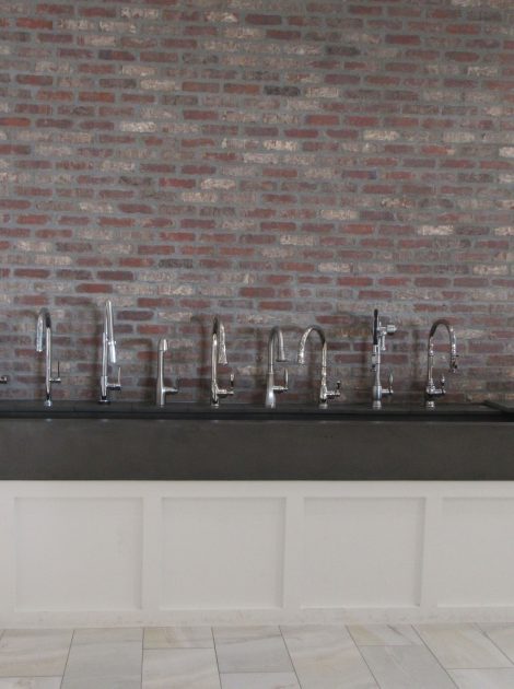 https://acsconcrete.com/wp-content/uploads/2024/06/Trough-Sink-at-showroom-scaled.jpg
