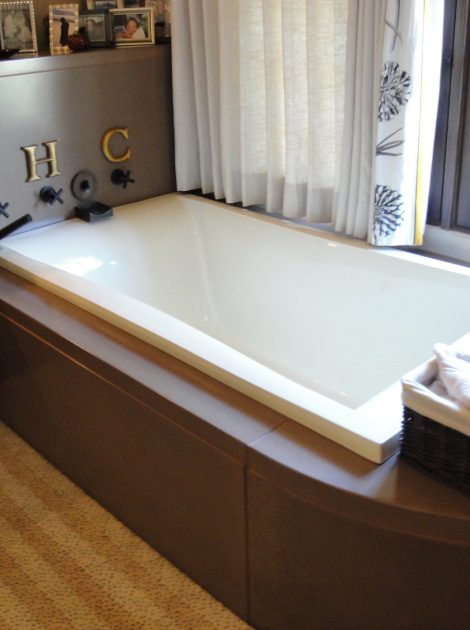https://acsconcrete.com/wp-content/uploads/2024/06/Tub-Surround-Pv-scaled.jpg