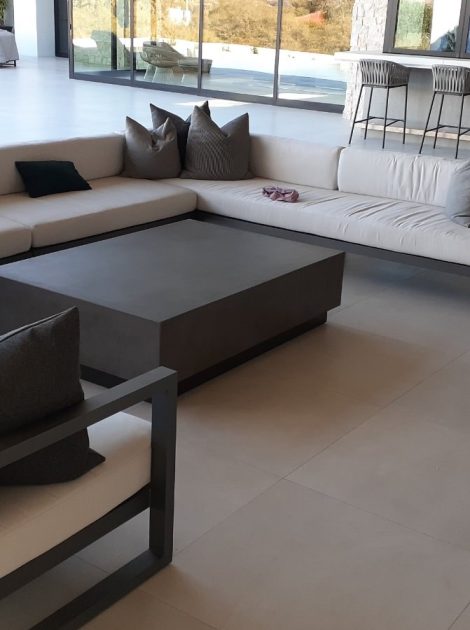 https://acsconcrete.com/wp-content/uploads/2024/06/coffee-table-with-furniture-bedrock.jpg